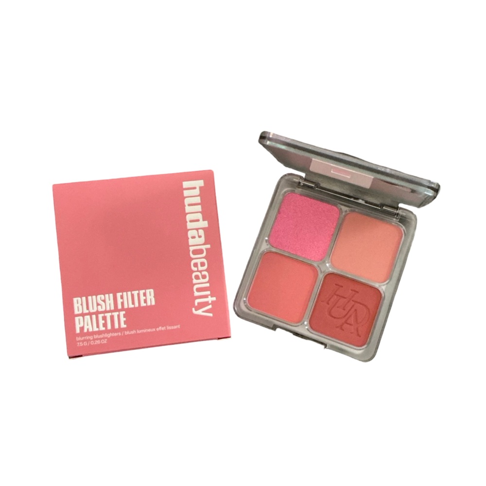 HUDA BEAUTY Blush Filter Palette “Rose Berry”